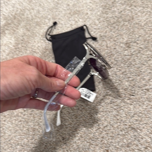 Black Aviator Sunglasses with Case - Picture 2 of 7